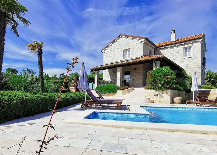 Family Blum Villa