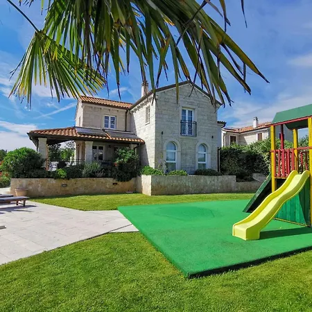 Family Blum * Dobrinj